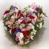 Corazón de flores 75cm variado con rosas rojas